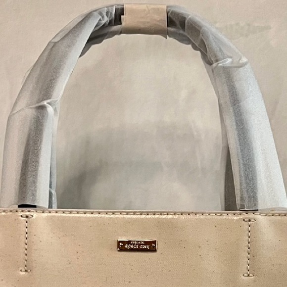 KATE SPADE NEW YORK Yours Truly Heart Stripe Hallie Medium Tote - Love L… - Picture 4 of 14